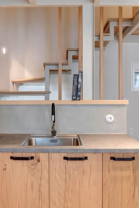 에르무폴리 Nomade Vibrant Living Loft 아파트 외부 사진